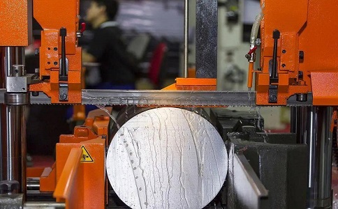 竟陵街道立式金属带锯床切削出现跑带故障解决方法! 竟陵街道立式金属带锯床切削出现跑带故障解决方法!